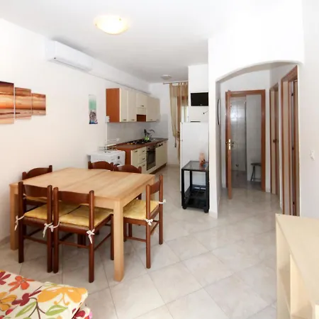 דירה Casa Debora-1 By Interhome